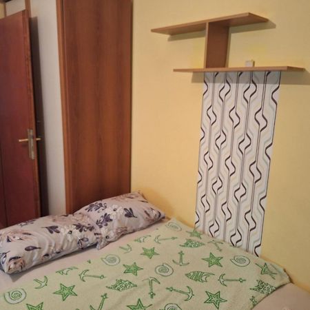 Stan Za Iznajmuvanje So Parking,Blisku Do Centar. Kumanovo Exteriér fotografie