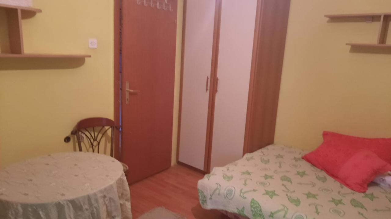 Stan Za Iznajmuvanje So Parking,Blisku Do Centar. Kumanovo Exteriér fotografie